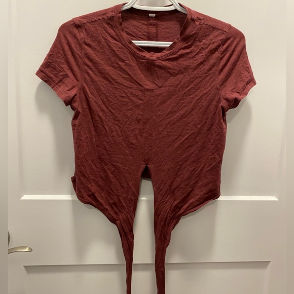Lululemon cropped tee - Picture 2 of 3